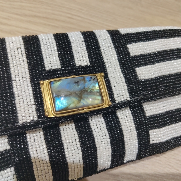 Mary Frances Bead Clutch - Picture 5 of 7